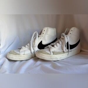 Nike Blazer Mid '77 White Black Men's 10.5 Vintage Style Sneakers